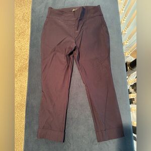 New York & Company Women's Navy Capris super stretchy